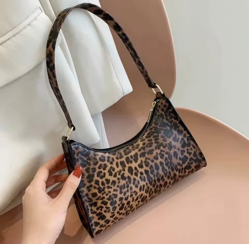 Leopard Print Shoulder Bag – Trendy Y2K Baguette Purse for Women